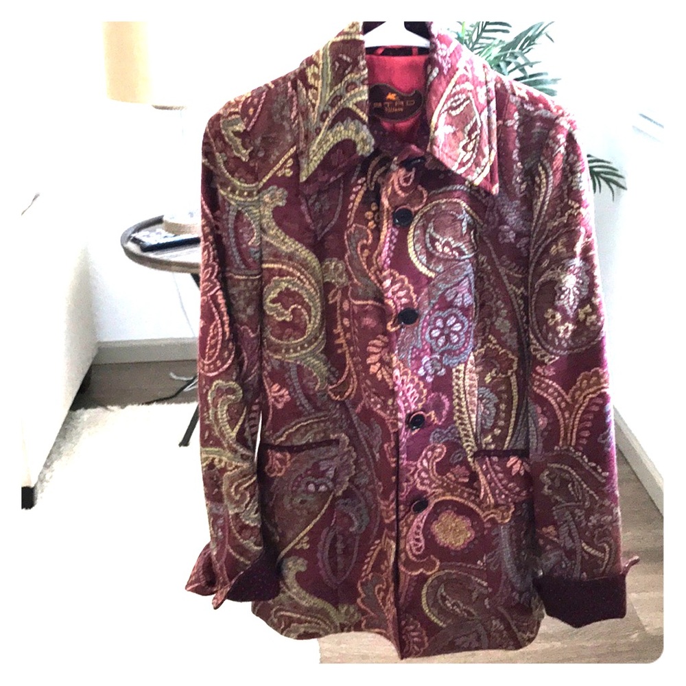 Brand new! Never worn, perfect condition